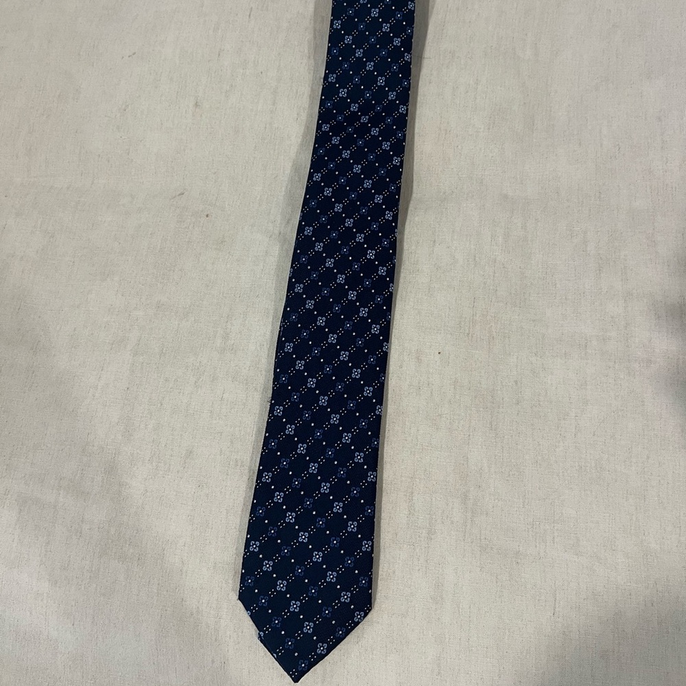 Joseph Abboud Navy Blue Patterned 100% Silk Tie